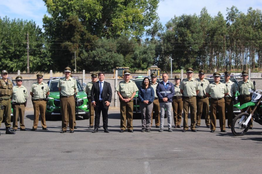 Delegado Presidencial Mario Cruces Núñez participó en la  entrega de Vehículos policiales a Carabineros en el marco del Plan de Modernización y Fortalecimiento