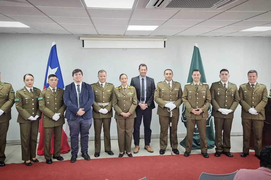 Delegado Presidencial, Mario Cruces Núñez, participa de ceremonia de ascenso de Carabineros de la Quinta Comisaría de Quirihue